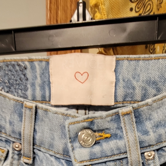 Revice Jeans - Picture 4 of 6